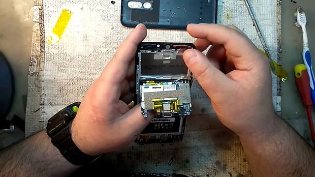 oukitel c12pro - разбор, замена разговорного (верхнего) динамика. смотреть онлайн