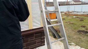 Как нельзя монтировать цокольный сайдинг. Живой пример!