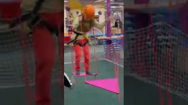 Саньок проходит испытания смотреть онлайн