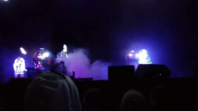 Шоу роботов Трансформеров смотреть онлайн