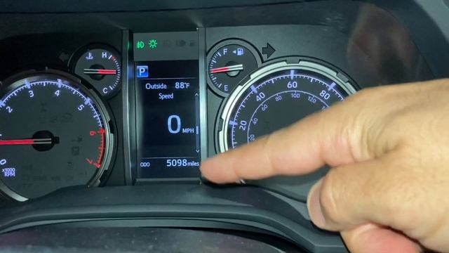Where's the odometer in a 5th Generation Toyota 4Runner? (I'll show you!) смотреть онлайн