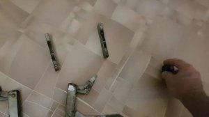 не держется дверь духовки, открывается ...