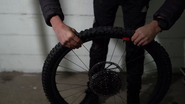 Santa Cruz Megatower DREAM SPEC BIKE BUILD смотреть онлайн