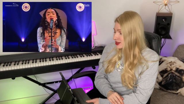 Vocal Coach Reacts: RINA SAWAYAMA 'Chosen Family' Live смотреть онлайн