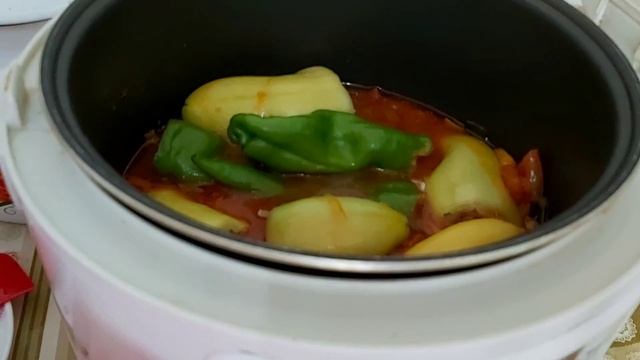 МОЖНО ФАРШИРОВАТЬ И ДУНГАНСКИЙ ПЕРЕЦ.ПОЛУЧАЕТСЯ ОСТРЕНЬКО,ВКУСНО. смотреть онлайн