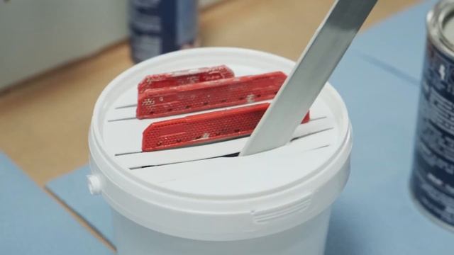 Очистка лопатки для смешивания ЛКМ. Лайфхак. Колормаркет. смотреть онлайн