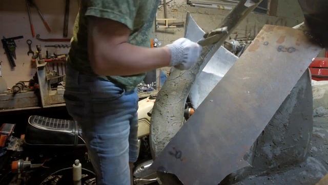 Gargoyle made of mounting foam for the roof of the house. DIY 2 смотреть онлайн