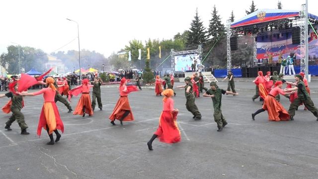 В Кузнецке отметили День города смотреть онлайн