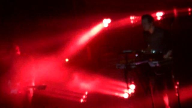 Dolphin - Земля (26.09.2015 клуб Космонавт) смотреть онлайн