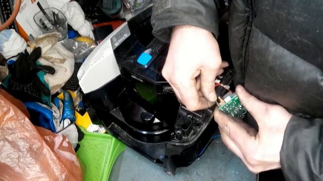 Ремонт платы управления пылесоса Томас
