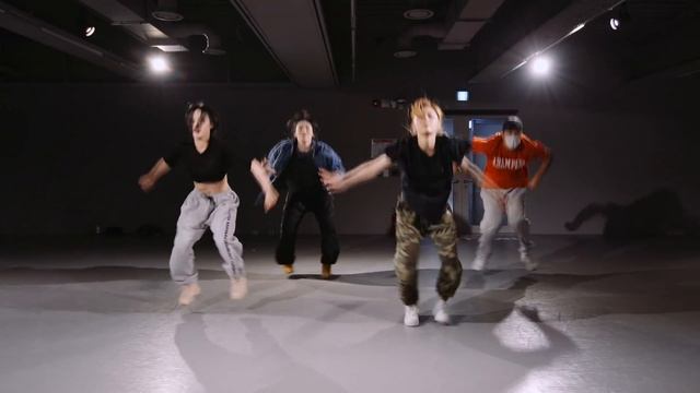 Cardi B, Bad Bunny & J Balvin - I Like It / Wootae Choreography смотреть онлайн