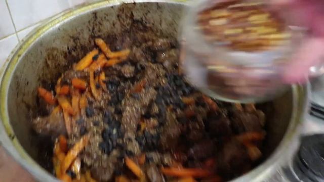ПЛОВ С ОЛЕНИНОЙ, НУТОМ И КУРАГОЙ | Еда, достойная СУЛТАНОВ! смотреть онлайн