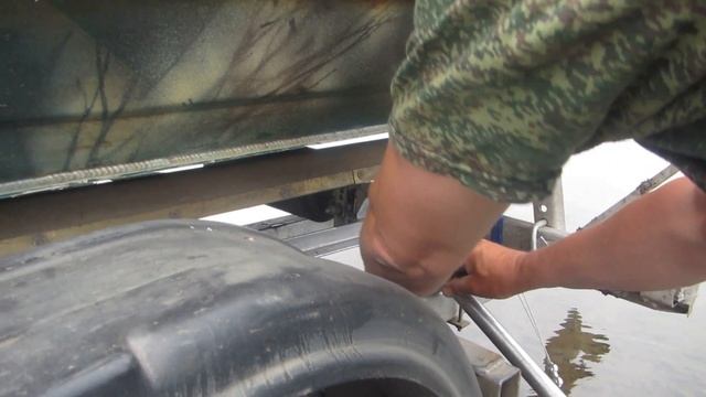 Легкий способ спуска лодки на воду. Система СЛИПОВАНИЯ своими руками смотреть онлайн