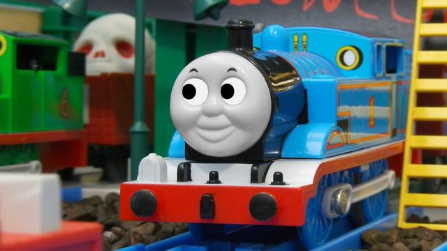 TOMICA Thomas & Friends Short 36: Trick or Treat смотреть онлайн