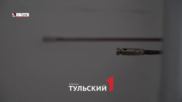 Тренер по фехтованию объяснил разницу между шпагой, рапирой и саблей смотреть онлайн