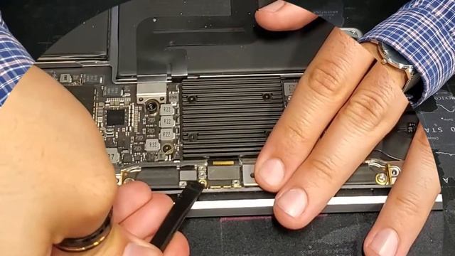 APPLE MACBOOK AIR A1932 - REEMPLAZO DE PANTALLA  |  MAS