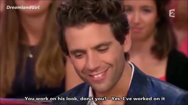 MIKA's FAMILY - PRESENTATION (Funny moment | Eng Sub) смотреть онлайн