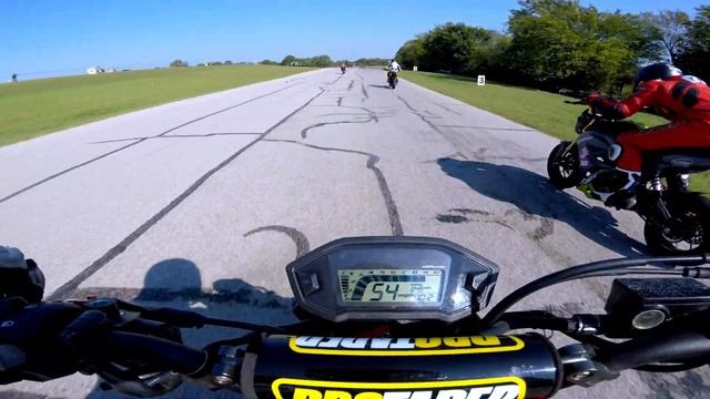 The Honda GROM is THE PERFECT Race Bike | Honda Grom Race | Hallett Motor Racing Circuit смотреть онлайн