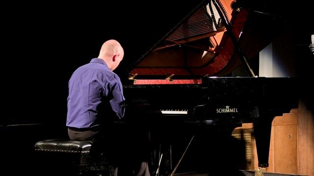 Partita No.1 in B flat, BWV 825: Courante by J.S. Bach смотреть онлайн