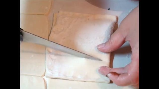 Слоеные пирожки с NUTELLA(Puff pastry with NUTELLA) смотреть онлайн