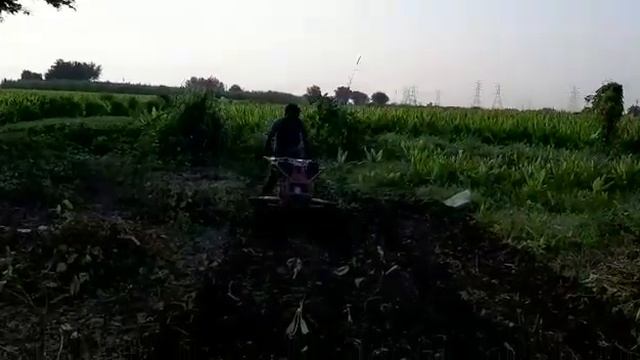 Vishal Agro Industries Husqvarna Power Weeder Attachment Razer and Cultivator смотреть онлайн