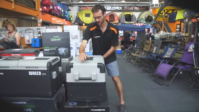 Dometic Waeco CFX 50W Fridge Freezer смотреть онлайн