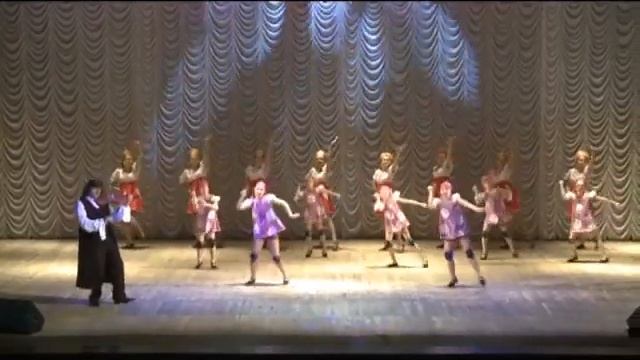 Русская народная песня "Калинка" в исп. Вардана Маркоса и ансамбля "Каприз" смотреть онлайн