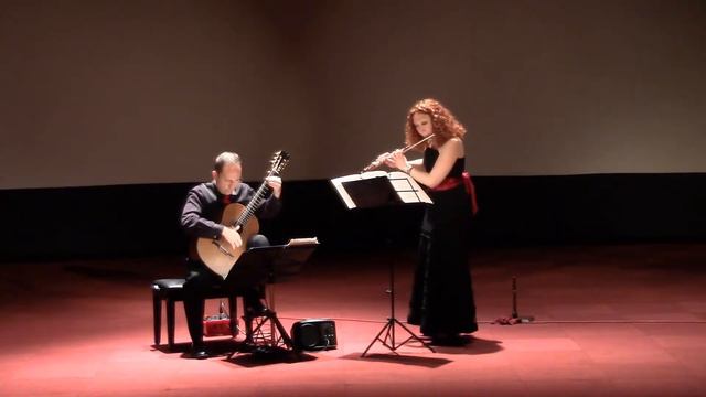 Cavatina Duo plays Rachenitsa by Clarice Assad (Live in Taiwan) смотреть онлайн