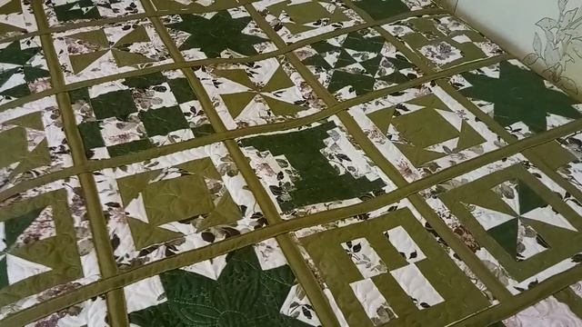 Лоскутное покрывало в зелёных тонах. Часть 2. Обзор. смотреть онлайн