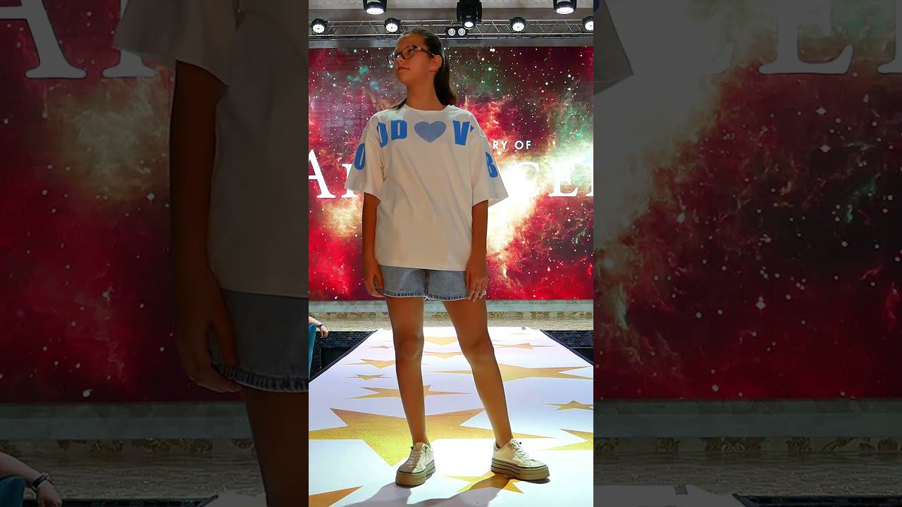 Runway sports style of Xenia #kidsmodelshow #kidsfashion #kidsfashionshow смотреть онлайн
