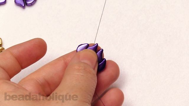 How To Make The Paisley Princess Bracelet With Czech Glass Paisley Duo 2 Hole Beads