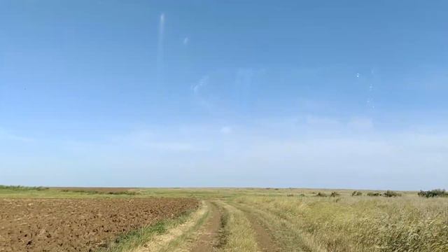 Дикие пляжи Крыма. Берег моря между Яковенково и Кояшским озером (Опук) смотреть онлайн
