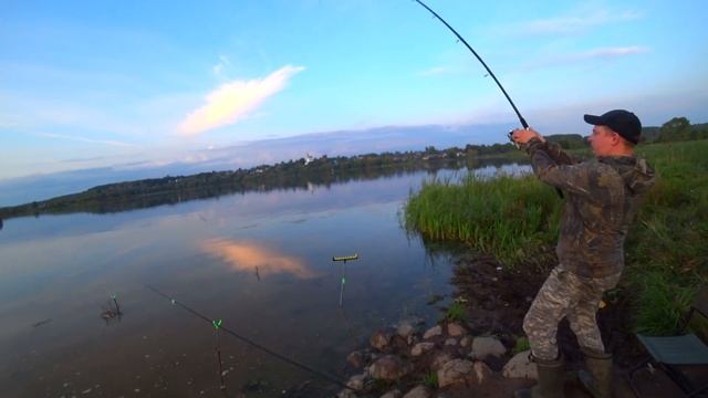 Рыбалка на фидер.Подводная охота.Ловля леща осенью.Рыбалка с ночевкой. смотреть онлайн