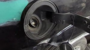 Фокус 2 снимаем лючок бензобака и механизм его открывания