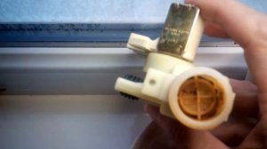 Ремонт входного клапана стиральной машинки ARISTON AVL 109R