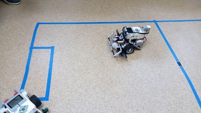 Футбол роботами Lego Mindstorms ev3 смотреть онлайн