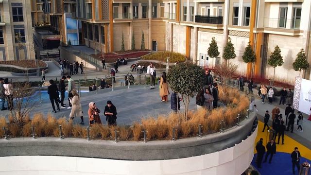 Самый большой двор-парк общей площадью 120 соток в резиденции Mirabad Avenue смотреть онлайн
