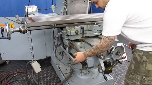 VARNAMO 12" x 60" UNIVERSAL MILLING MACHINE - #U-2MM смотреть онлайн