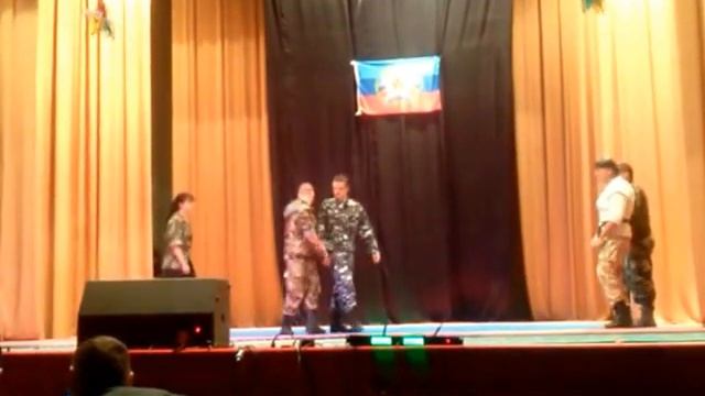 Показательное выступление секции самообороны. Луганск. 27.12.2014 года. смотреть онлайн