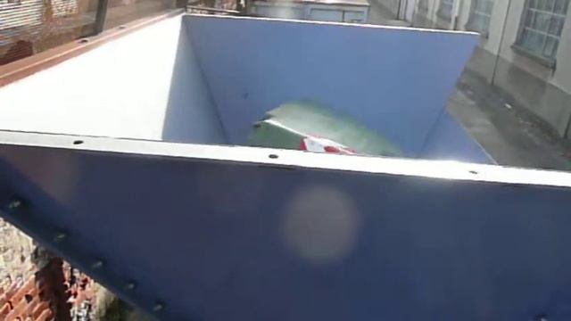 Caisson poubelle broyé dans BULK H100 Sant'Andrea Novara смотреть онлайн