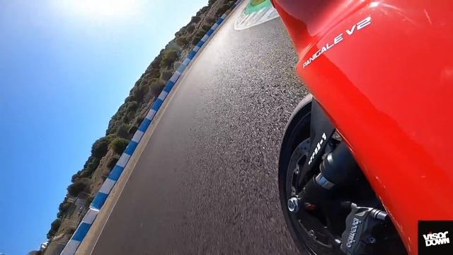 Ducati Panigale V2 Review | Visordown.com смотреть онлайн