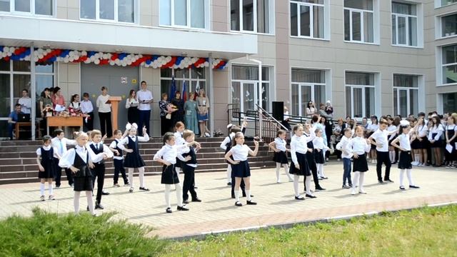 #2класс #танец #линейка #последнийзвонок #2022 #белгород смотреть онлайн