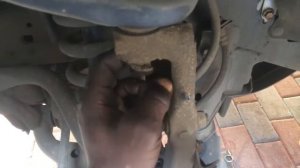 HOW TO REMOVE FRONT SHOCKS - TOYOTA FORTUNER 4.0 V6