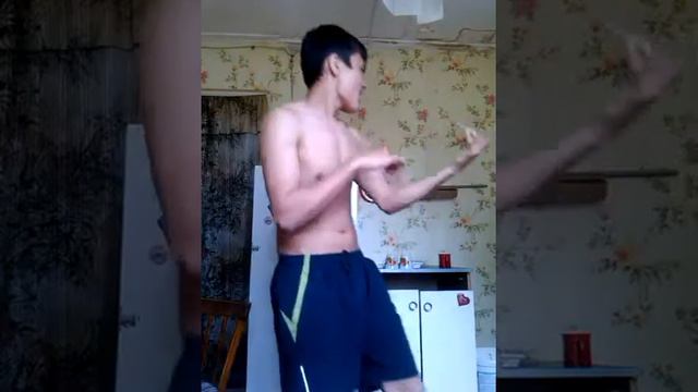 Новый клип прикол хаха смотри.не скучаем друзья смотреть онлайн