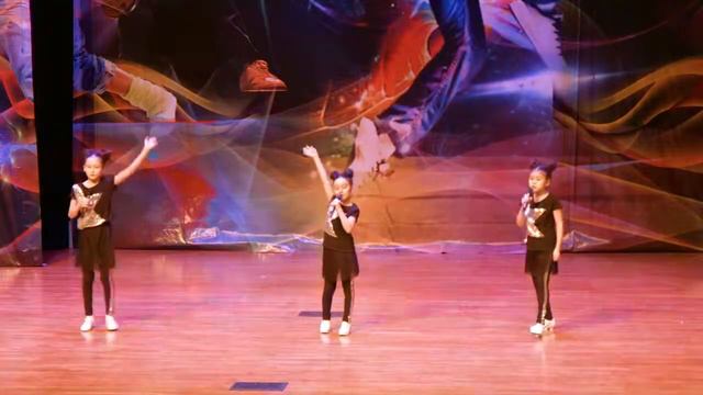 Астана қаласы, «Тенгри» би және вокал мектеп студиясы «Show girls» смотреть онлайн