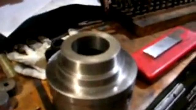 Шлифовка длинного резинового вала. смотреть онлайн