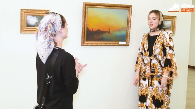 Талантливая чеченская художница Седа Виситаева представила в Грозном свою персональную выставку смотреть онлайн