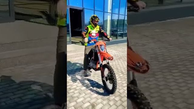 PROGASI HARDCORE 450 , нужен байк звони 8-963-500-21-11 Игорь Мячин смотреть онлайн