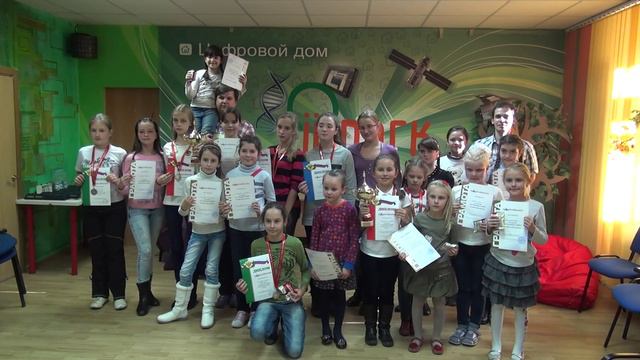 I Чемпионат МДШЛ по блицу среди девочек: Общее фото смотреть онлайн