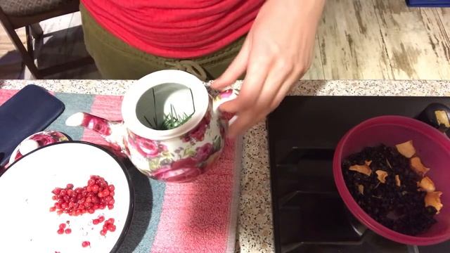 Чай из сосновых иголок от простуды и кашля/ Как собирать хвою/ смотреть онлайн